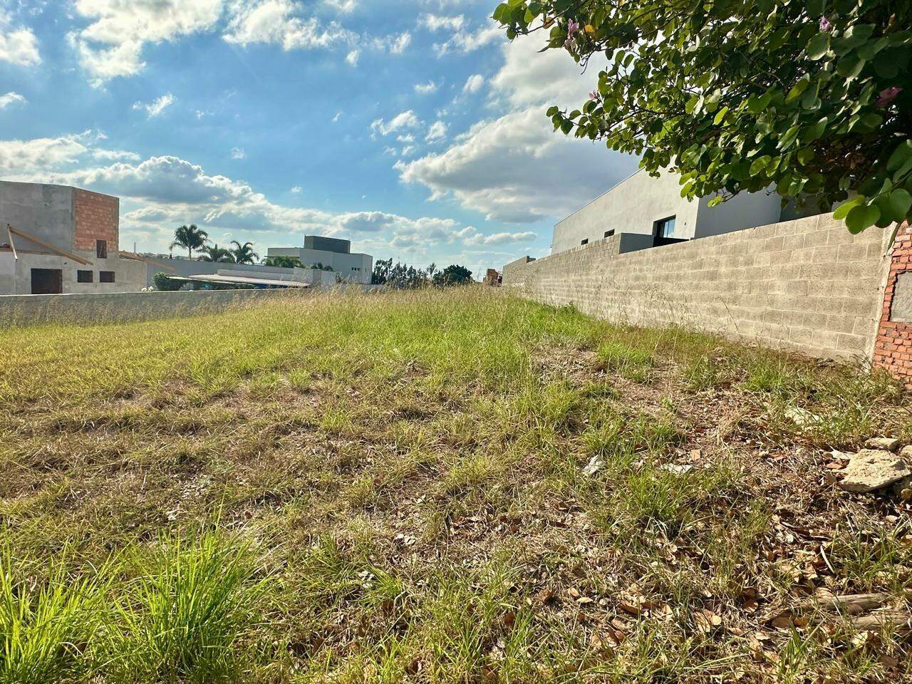 Terreno em Condomínio à venda no Park Campestre II, no bairro Campestre em Piracicaba - SP