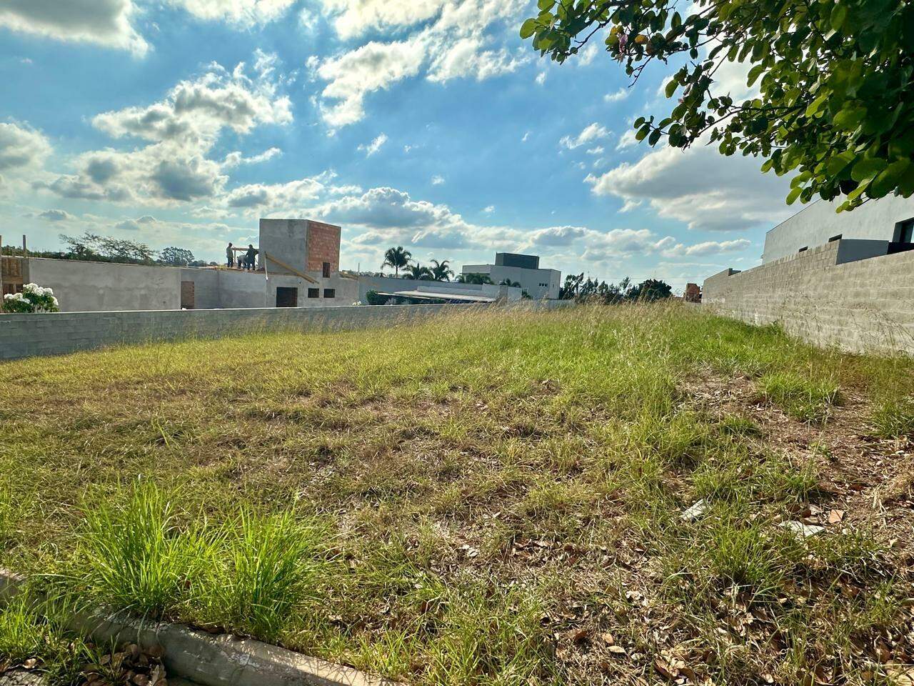 Terreno em Condomínio à venda no Park Campestre II, no bairro Campestre em Piracicaba - SP