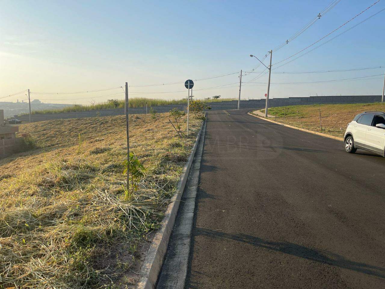 Terreno em Condomínio à venda no Canadá Residencial, no bairro Ondas em Piracicaba - SP