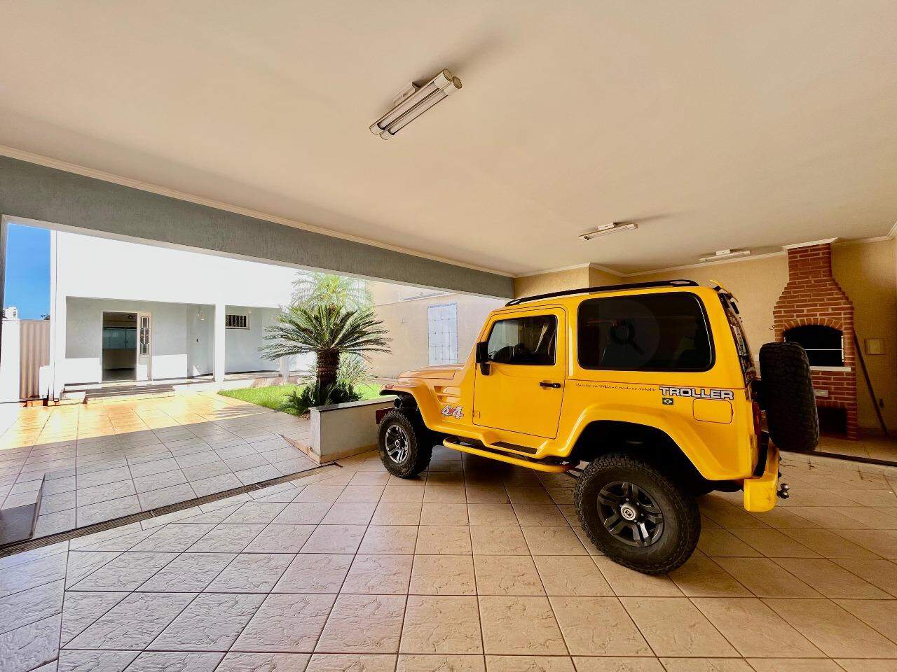 Casa à venda, 3 quartos, sendo 1 suíte, 4 vagas, no bairro Parque Santa Cecília em Piracicaba - SP