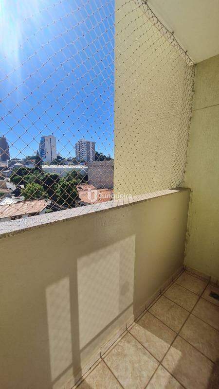 Apartamento para alugar no Paraiso, 2 quartos, sendo 1 suíte, 1 vaga, no bairro Alto em Piracicaba - SP