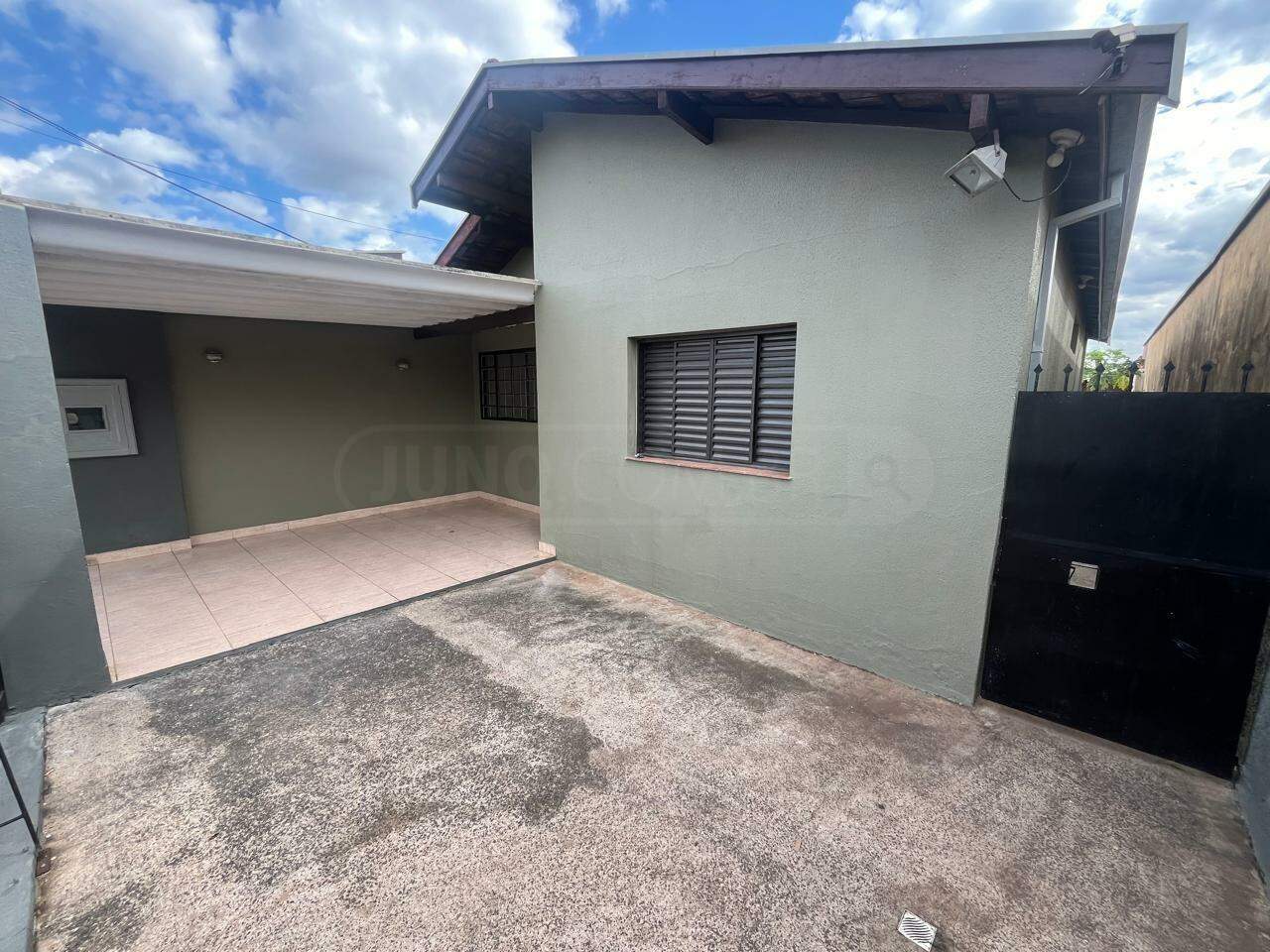 Casa para alugar, 2 quartos, 1 vaga, no bairro Nossa Senhora de Fátima em Piracicaba - SP
