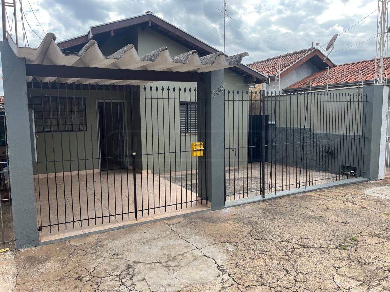Casa para alugar, 2 quartos, 1 vaga, no bairro Nossa Senhora de Fátima em Piracicaba - SP