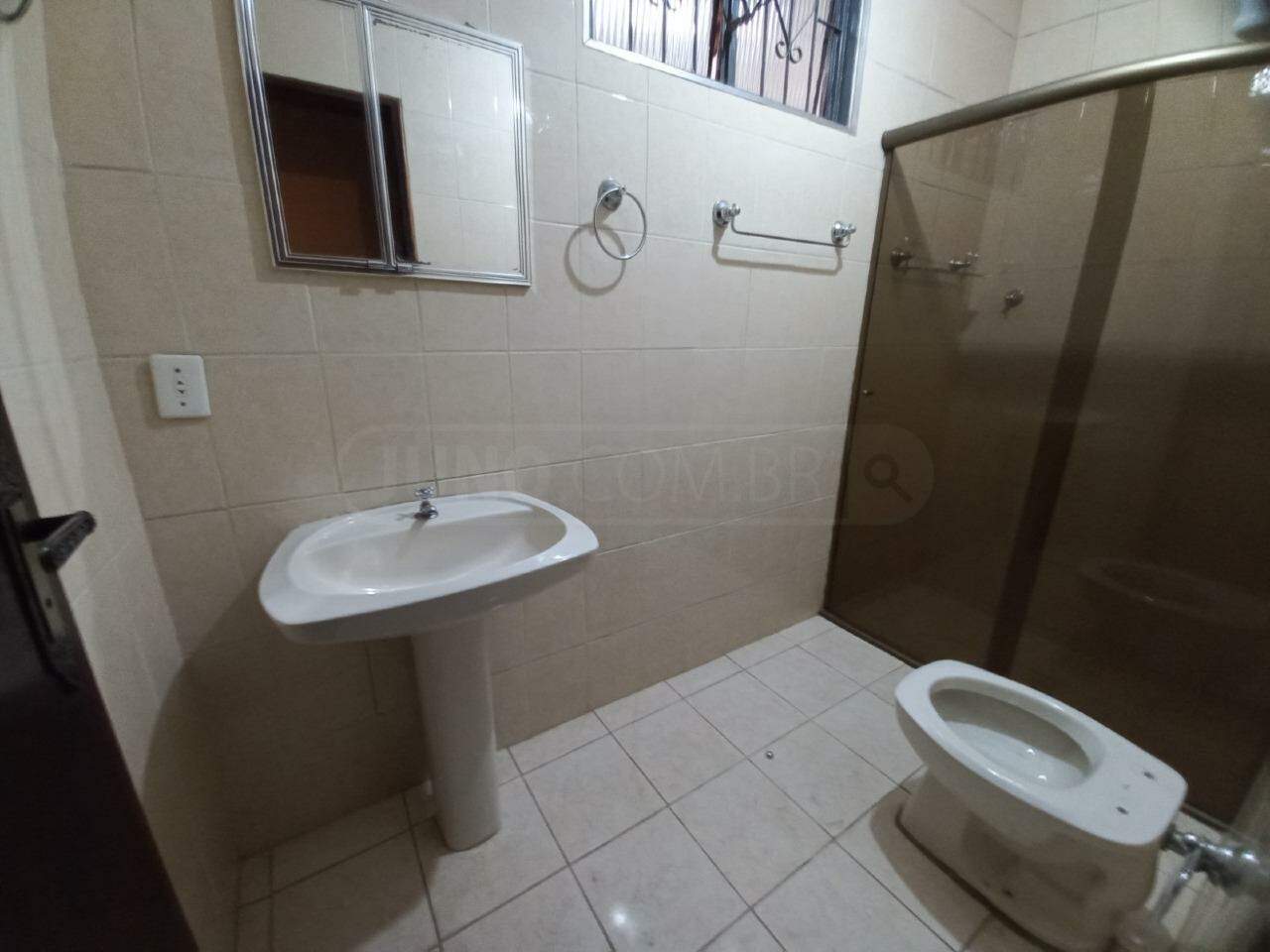 Casa para alugar, 2 quartos, 1 vaga, no bairro Santa Terezinha em Piracicaba - SP