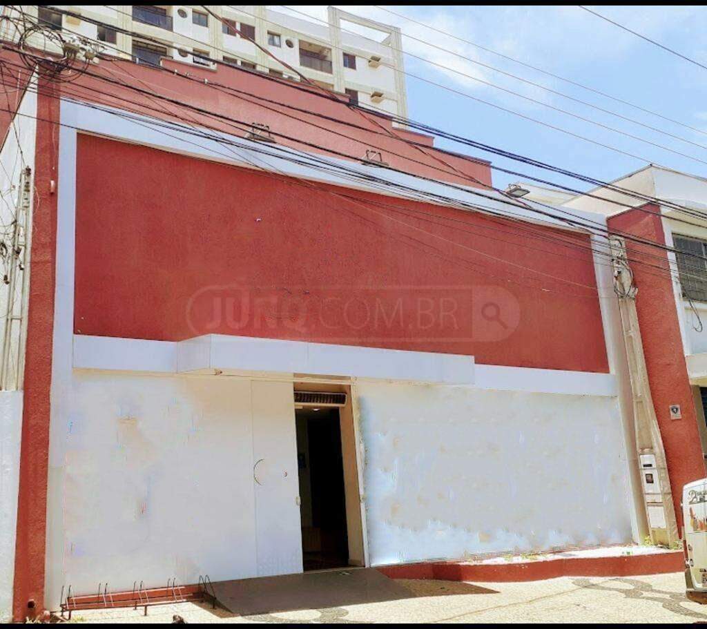 Prédio Comercial à venda, no bairro Cidade Alta em Piracicaba - SP