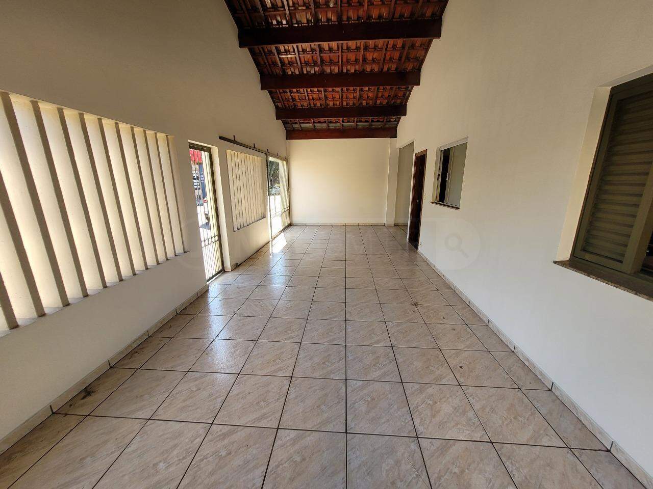 Casa para alugar, 2 quartos, 2 vagas, no bairro Vila Rezende em Piracicaba - SP