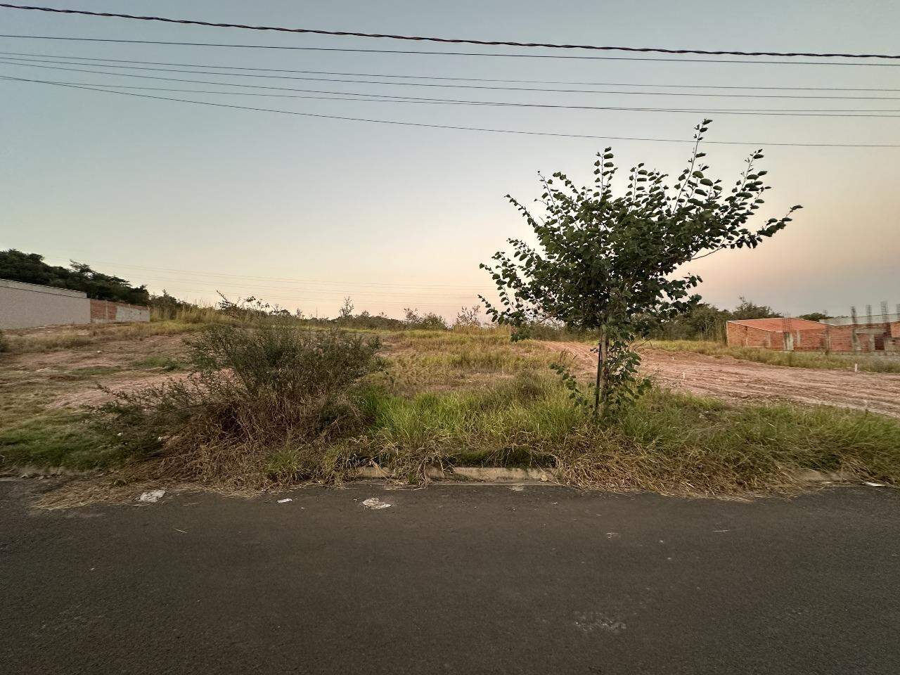 Terreno à venda, no bairro Vale do Sol em Piracicaba - SP