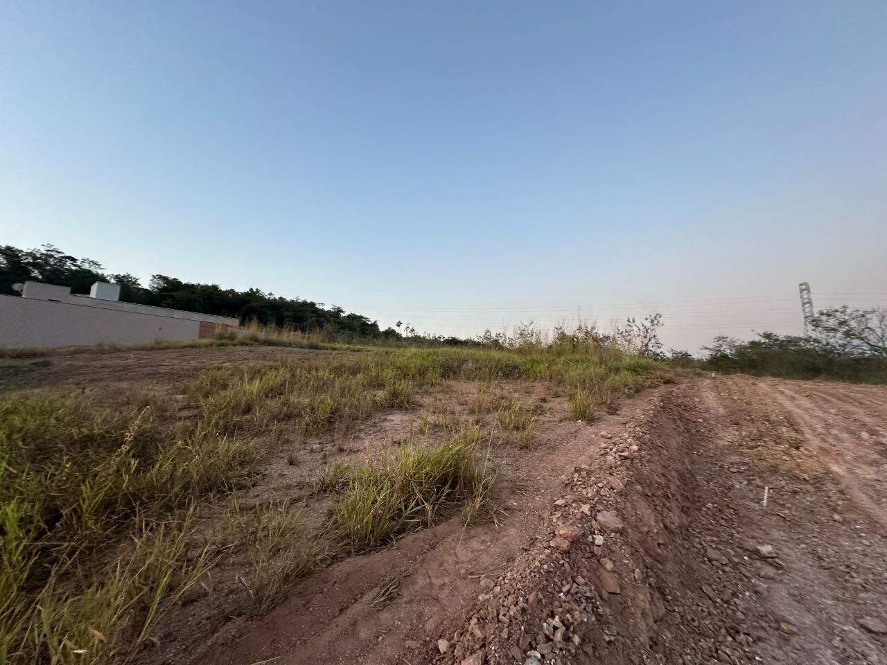 Terreno à venda, no bairro Vale do Sol em Piracicaba - SP