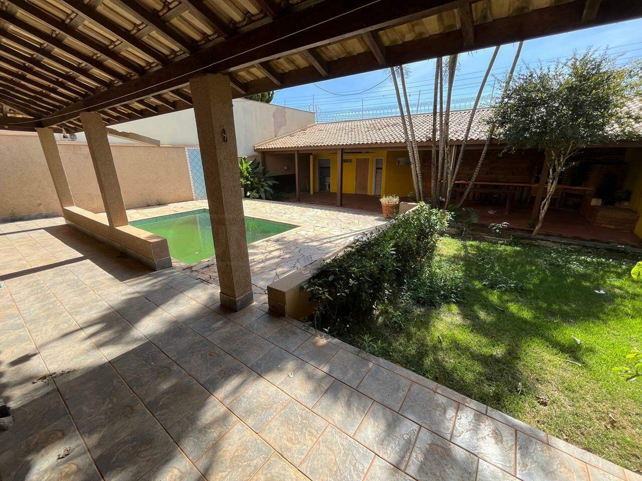 Casa em Condomínio à venda no Condomínio Convívio Villagi Rio das Pedras, 3 quartos, sendo 1 suíte, 3 vagas, no bairro Convívio Villagi Rio das Pedras em Rio das Pedras - SP