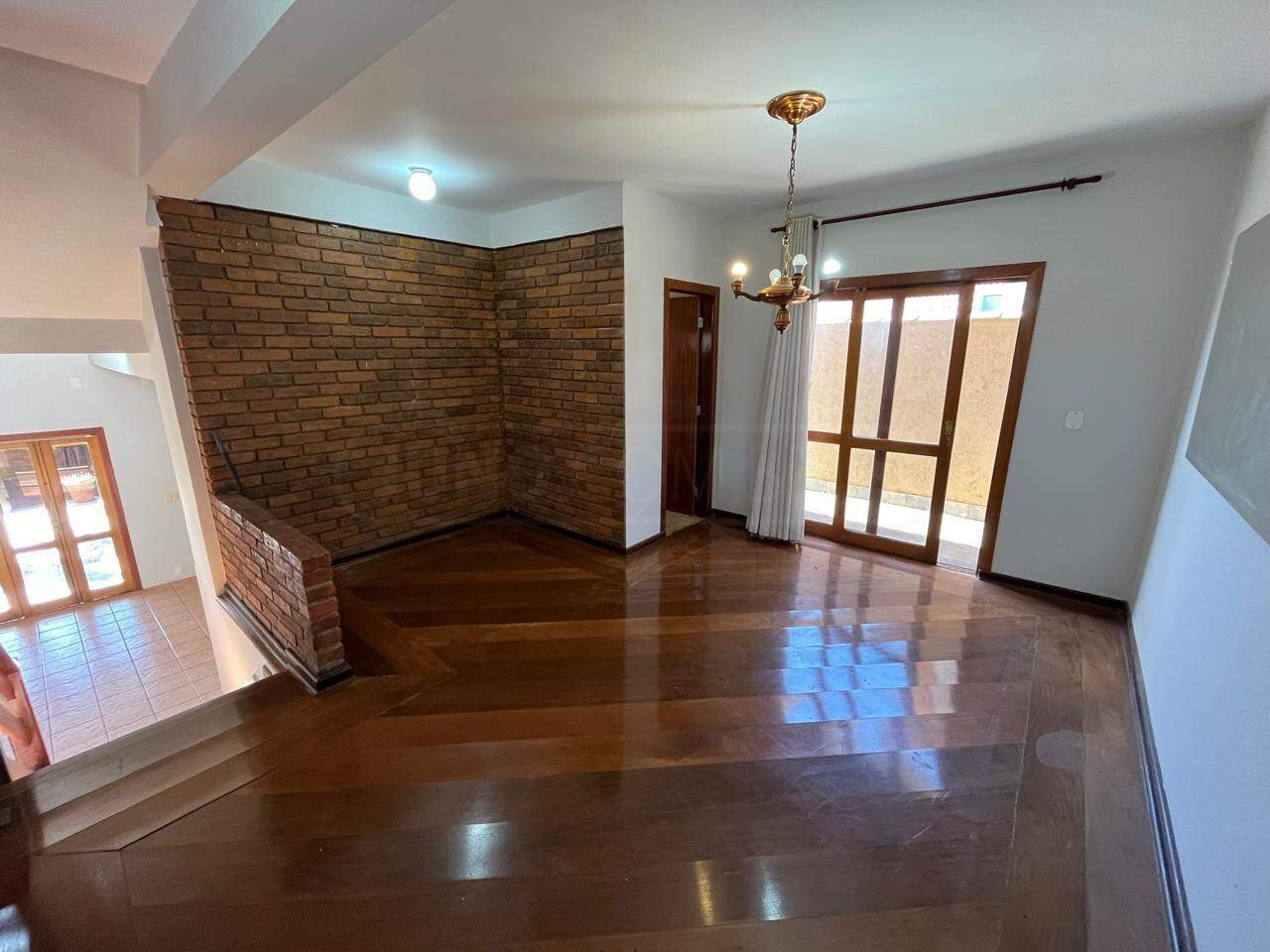 Casa em Condomínio à venda no Condomínio Convívio Villagi Rio das Pedras, 3 quartos, sendo 1 suíte, 3 vagas, no bairro Convívio Villagi Rio das Pedras em Rio das Pedras - SP