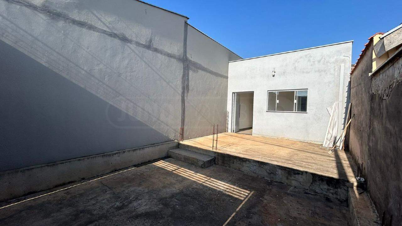 Casa para alugar, 1 quarto, 1 vaga, no bairro Jardim Diamante em Piracicaba - SP