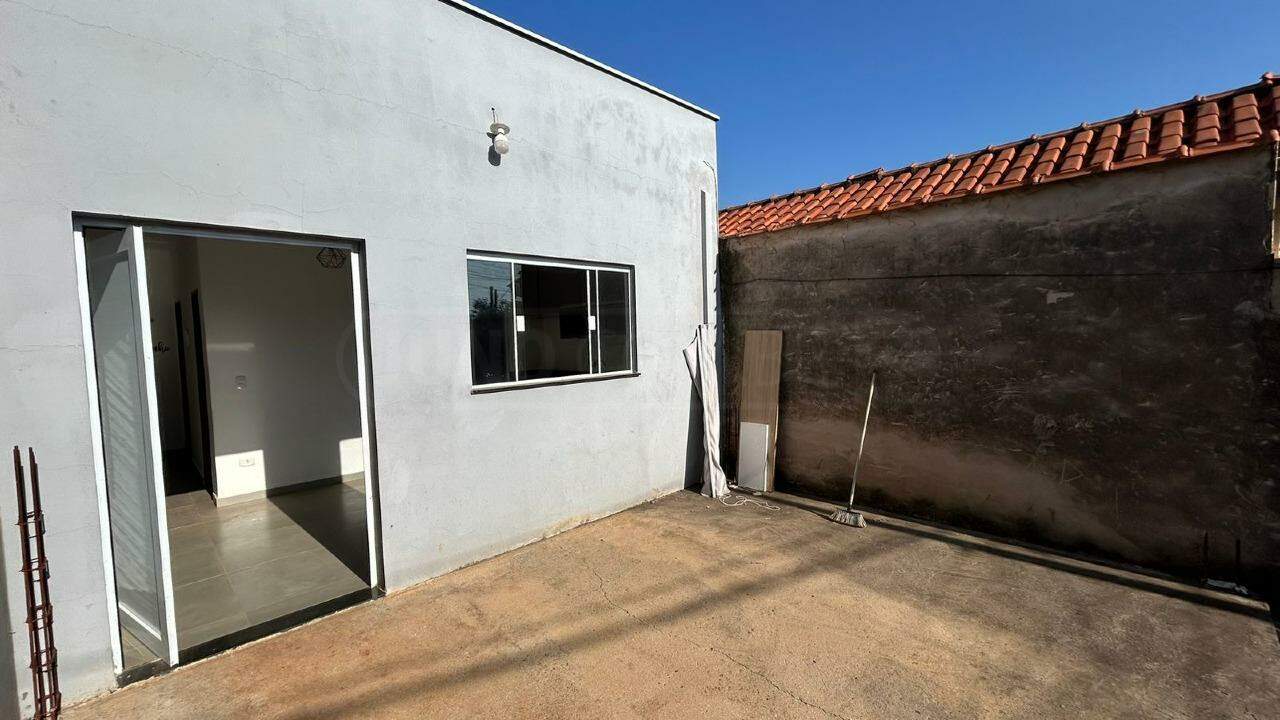 Casa para alugar, 1 quarto, 1 vaga, no bairro Jardim Diamante em Piracicaba - SP