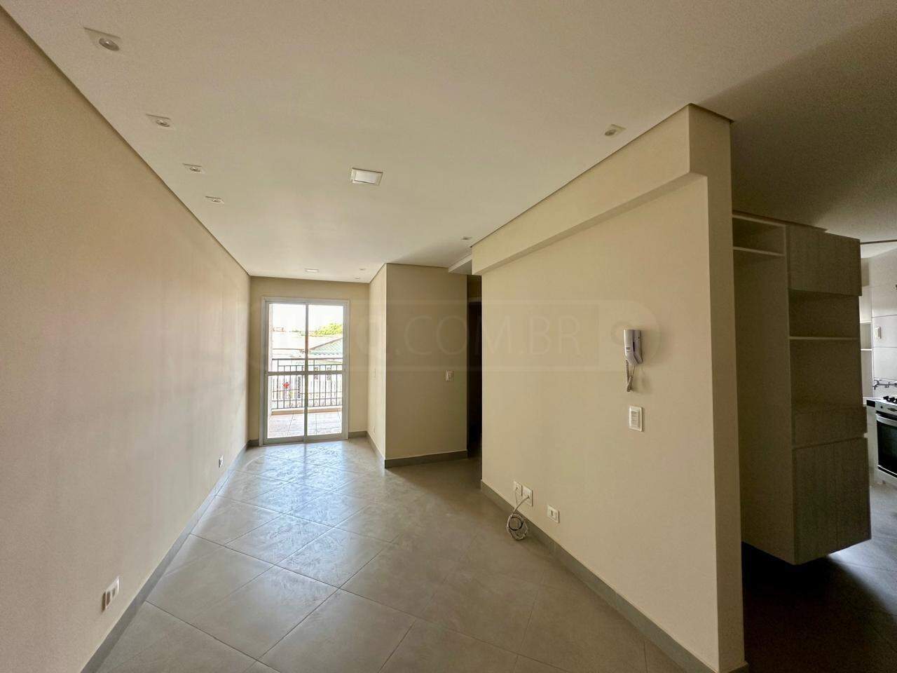 Apartamento à venda no Plaza Mayor, 2 quartos, sendo 1 suíte, 2 vagas, no bairro Paulicéia em Piracicaba - SP