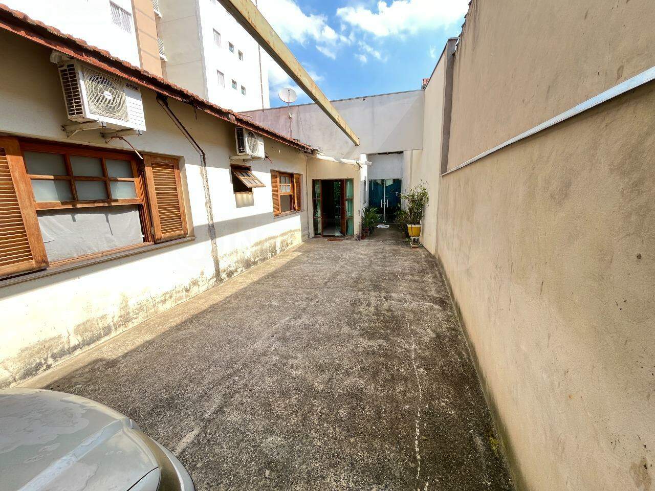 Casa à venda, 3 quartos, sendo 1 suíte, 3 vagas, no bairro Vila Rezende em Piracicaba - SP