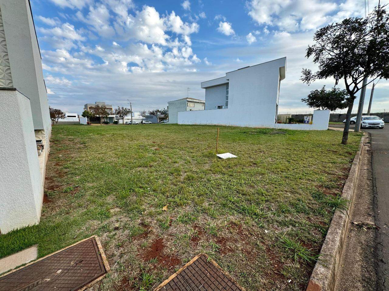 Terreno em Condomínio à venda no Park Unimep Taquaral, no bairro Taquaral em Piracicaba - SP