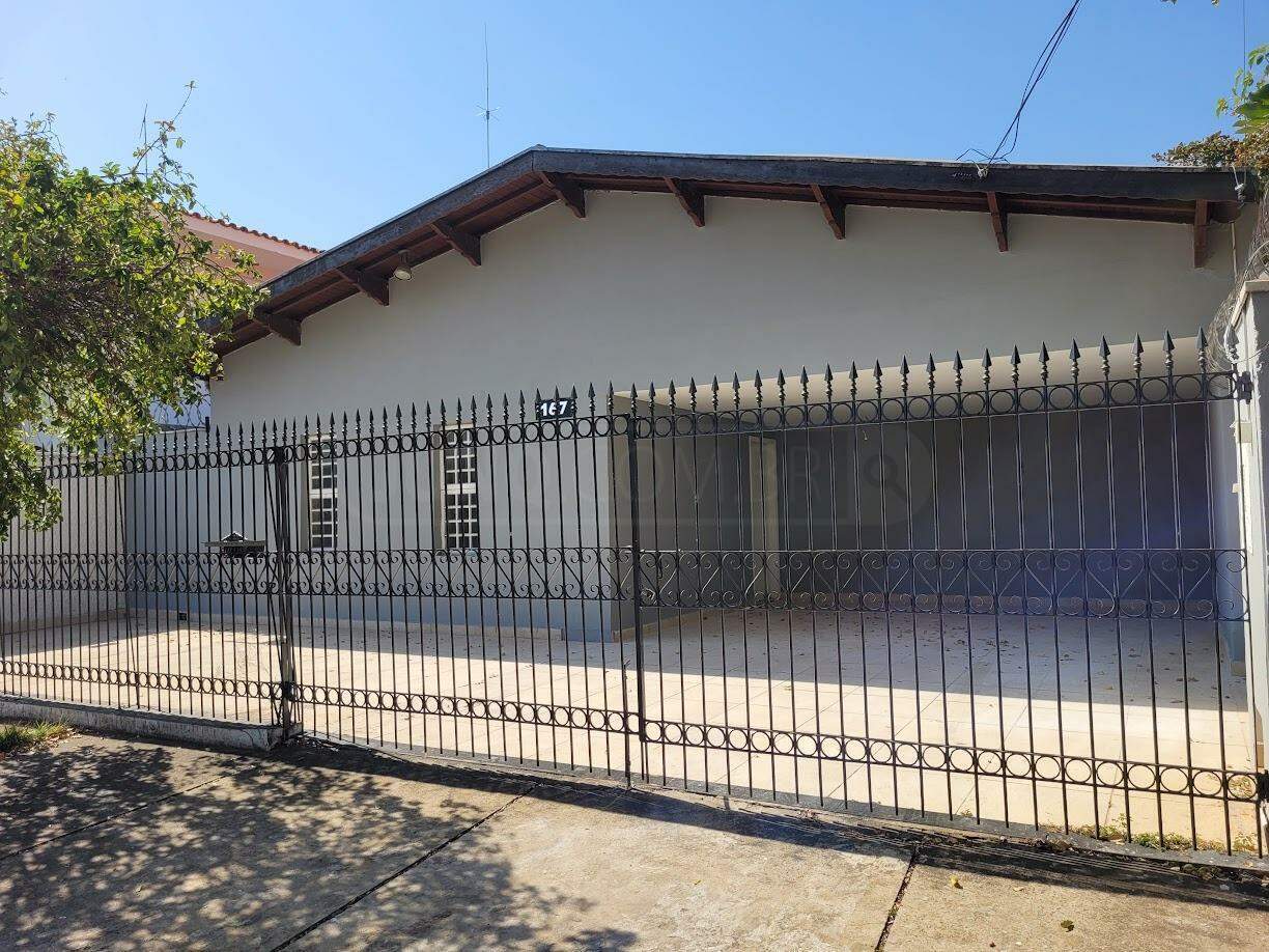 Casa para alugar, 3 quartos, 4 vagas, no bairro Nova Piracicaba em Piracicaba - SP