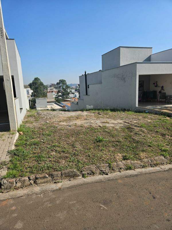 Terreno em Condomínio à venda no Reserva das Paineiras, no bairro Ondas em Piracicaba - SP