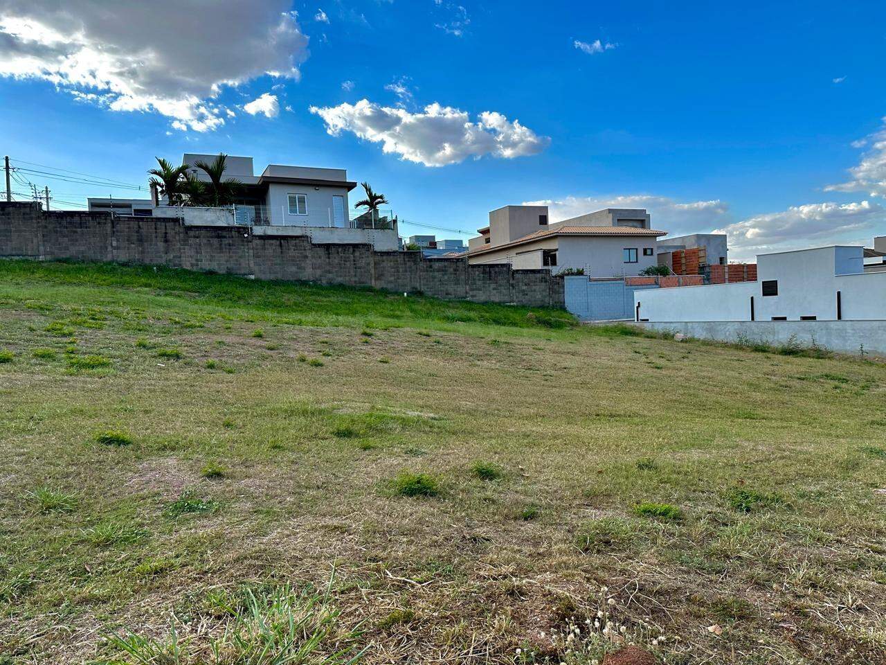 Terreno em Condomínio à venda no Damha II , no bairro Parque Residencial Damha II em Piracicaba - SP