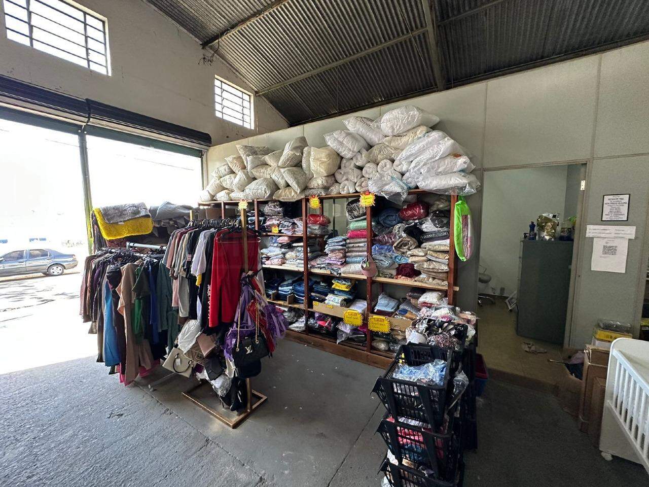 Galpão à venda, 1 quarto, no bairro Paulicéia em Piracicaba - SP