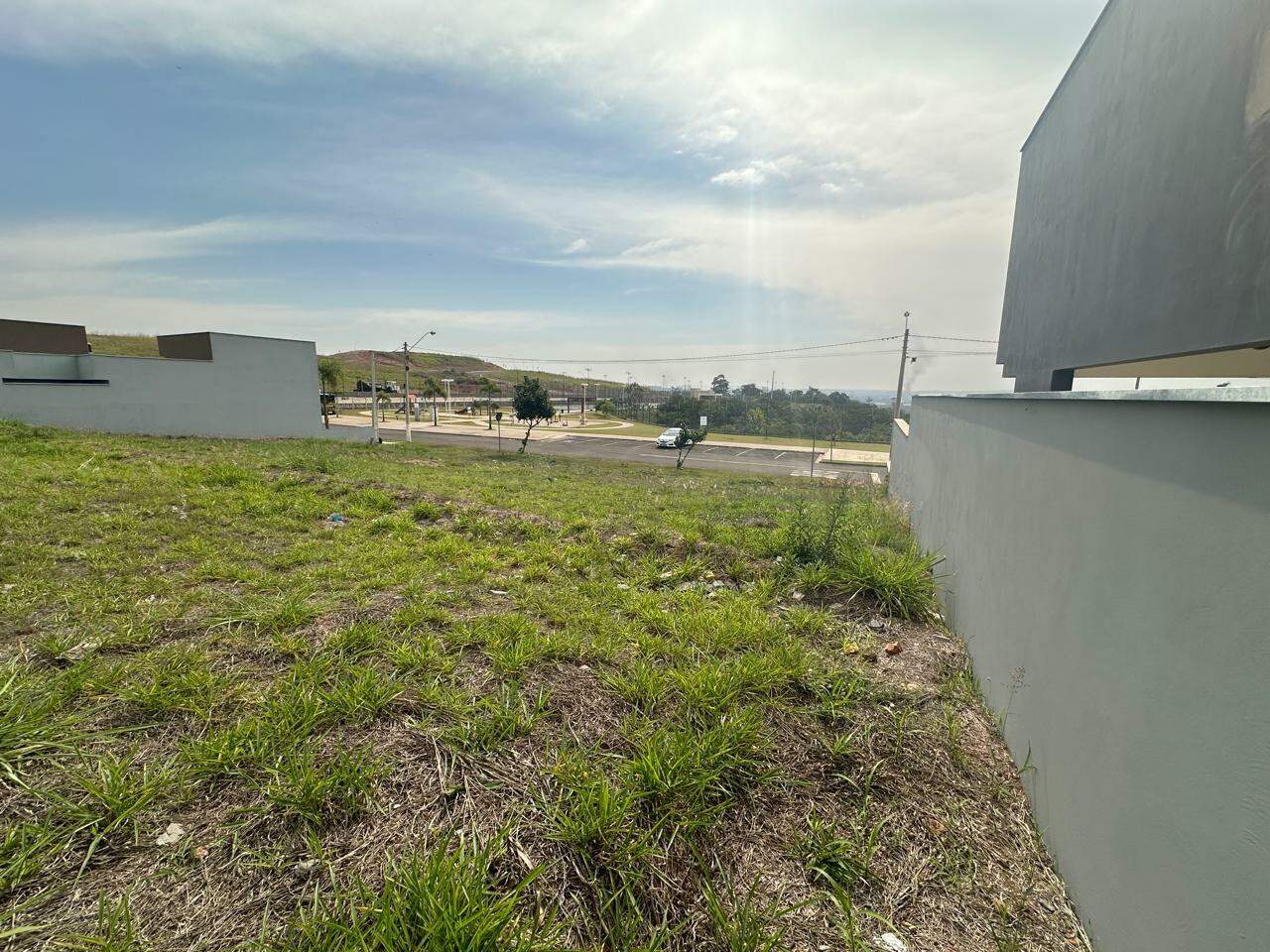 Terreno em Condomínio à venda no Soleil , no bairro Ondinhas em Piracicaba - SP