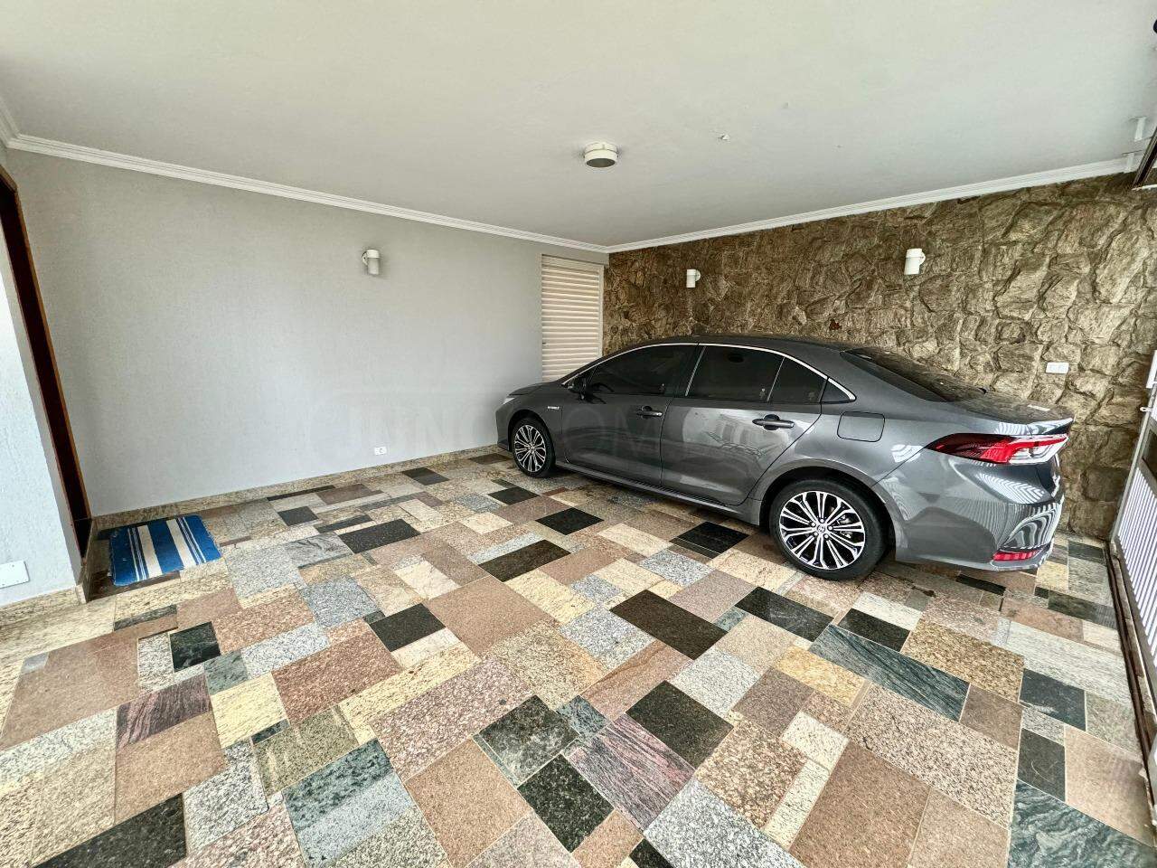 Casa à venda, 3 quartos, sendo 1 suíte, 2 vagas, no bairro Nova América em Piracicaba - SP