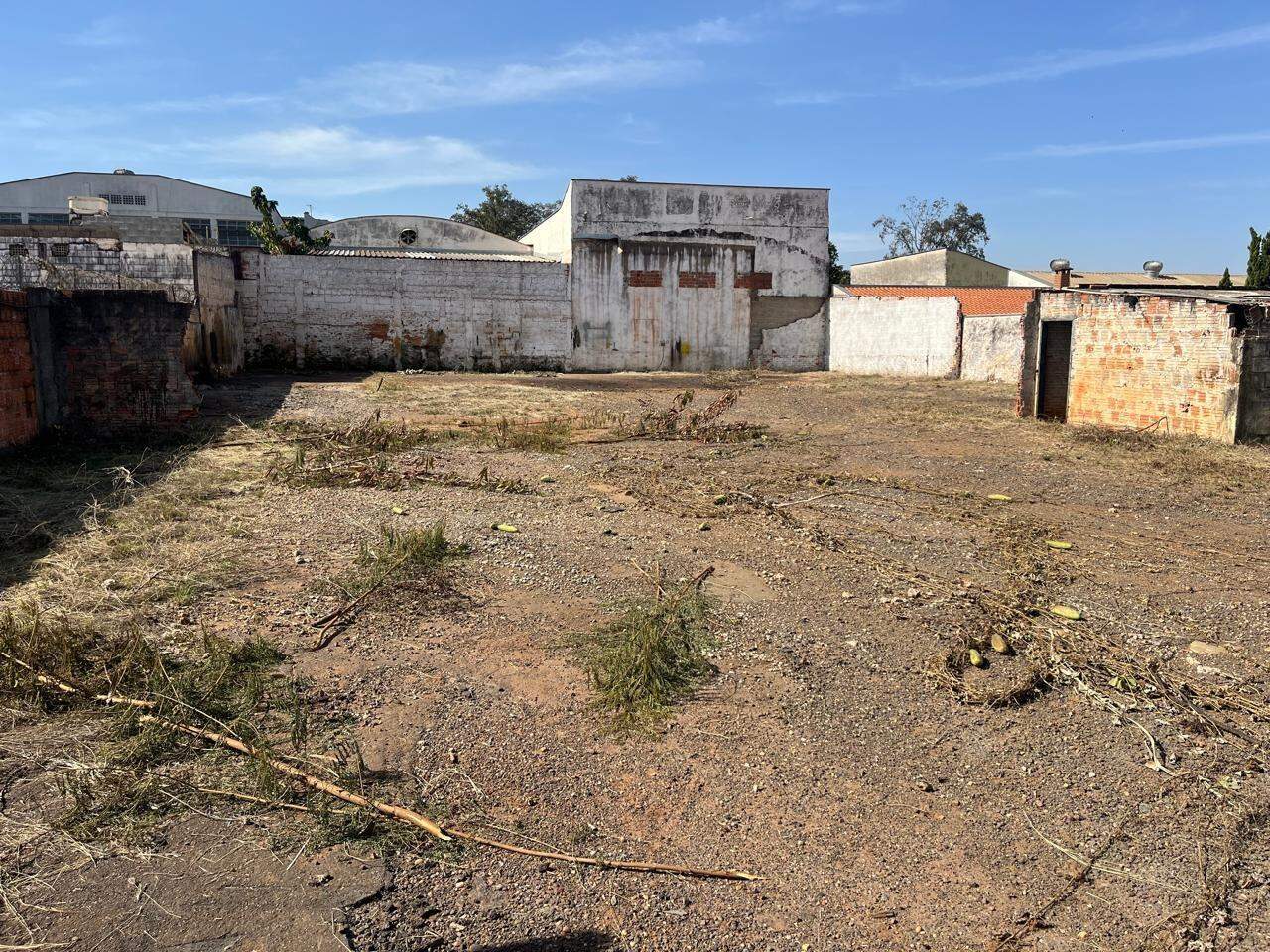 Terreno para alugar, 2 quartos, no bairro Areão em Piracicaba - SP
