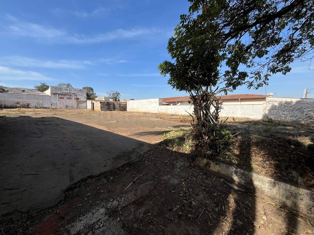 Terreno para alugar, 2 quartos, no bairro Areão em Piracicaba - SP