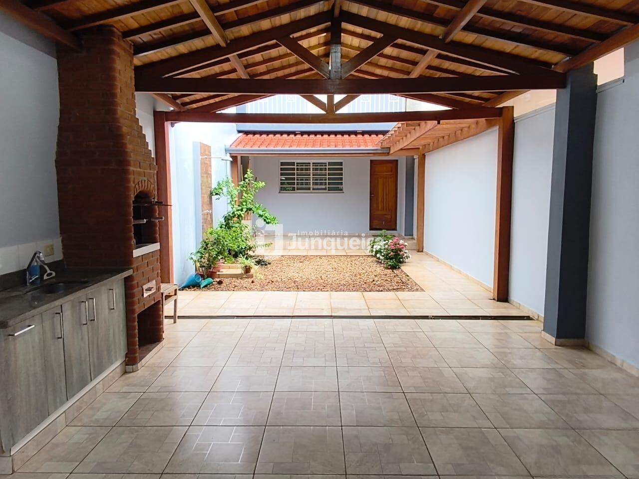 Casa à venda, 2 quartos, sendo 2 suítes, no bairro Jardim Astúrias II em Piracicaba - SP