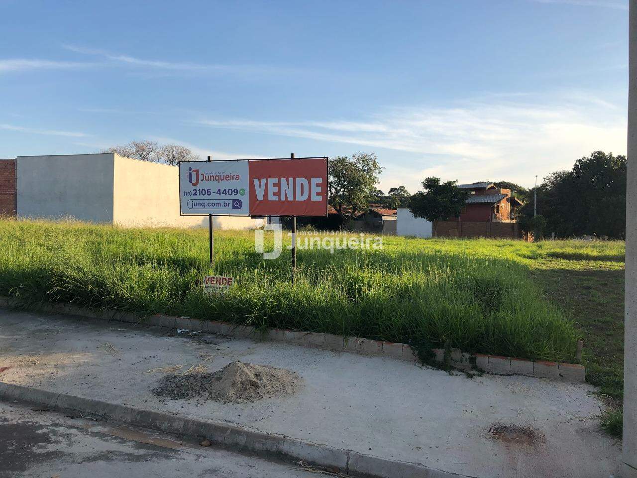 Terreno à venda, no bairro Terras de Treviso em Piracicaba - SP
