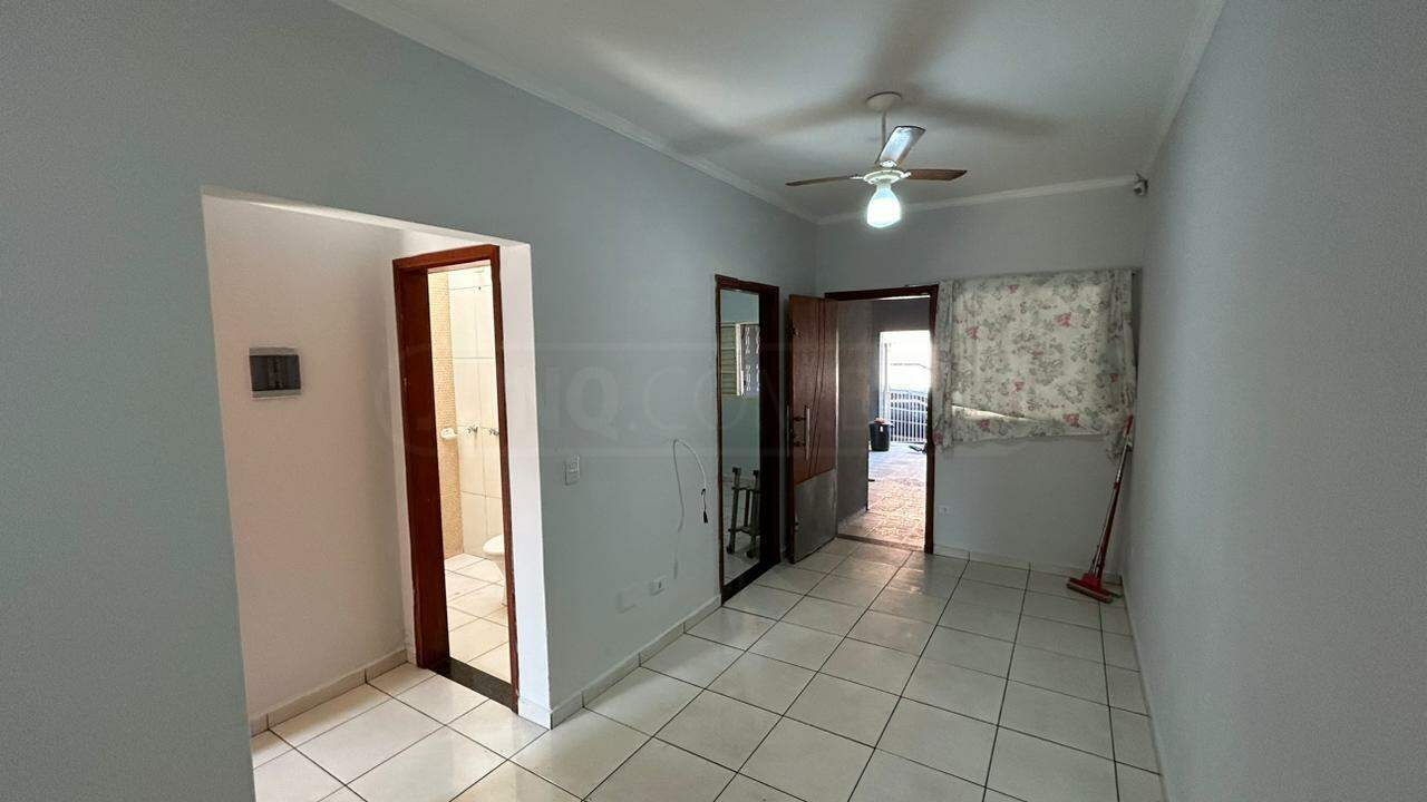 Casa à venda, 2 quartos, 2 vagas, no bairro Parque Residencial Monte Rey III em Piracicaba - SP