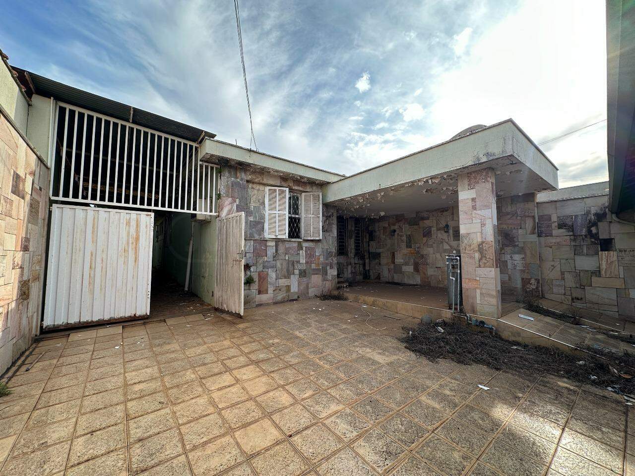 Casa à venda, 3 quartos, 4 vagas, no bairro Piracicamirim em Piracicaba - SP