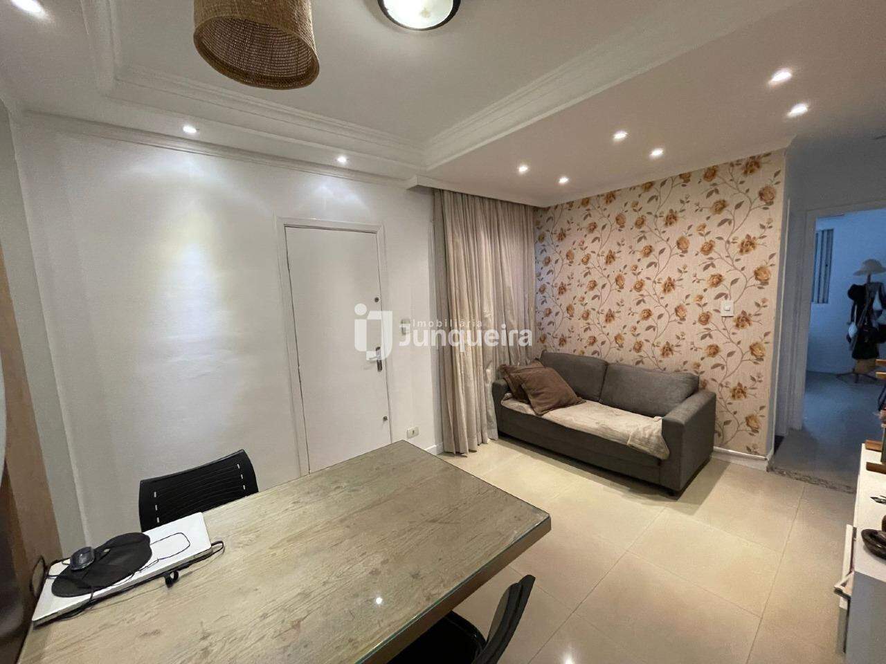 Apartamento à venda no Ana Paula, 3 quartos, sendo 1 suíte, 1 vaga, no bairro Jardim Elite em Piracicaba - SP