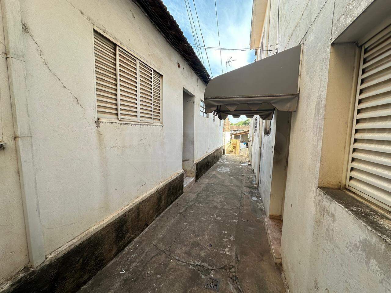 Casa Comercial à venda, 2 quartos, sendo 1 suíte, 2 vagas, no bairro Vila Rezende em Piracicaba - SP