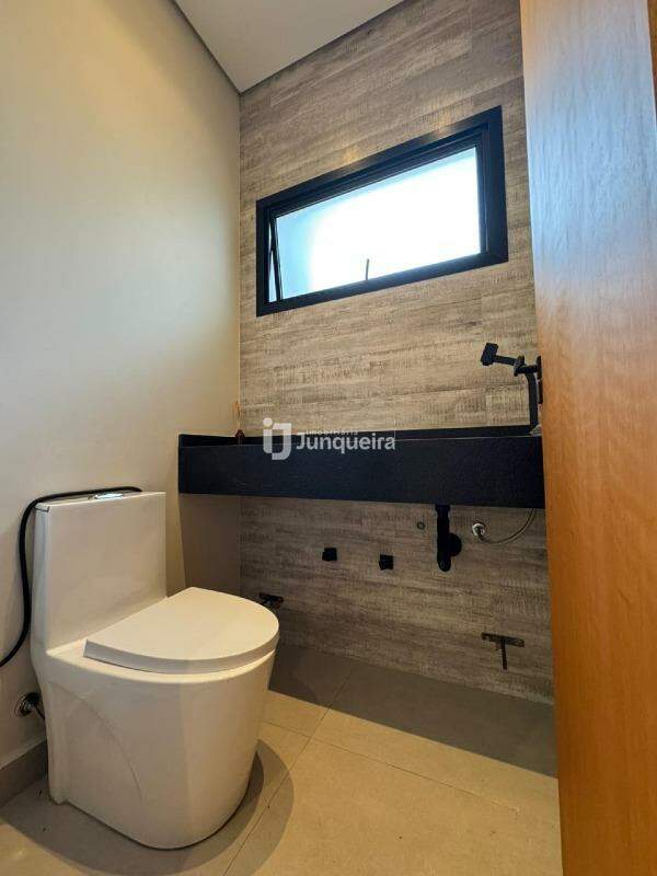 Casa em Condomínio à venda no Park Unimep Taquaral, 3 quartos, sendo 1 suíte, 4 vagas, no bairro Taquaral em Piracicaba - SP