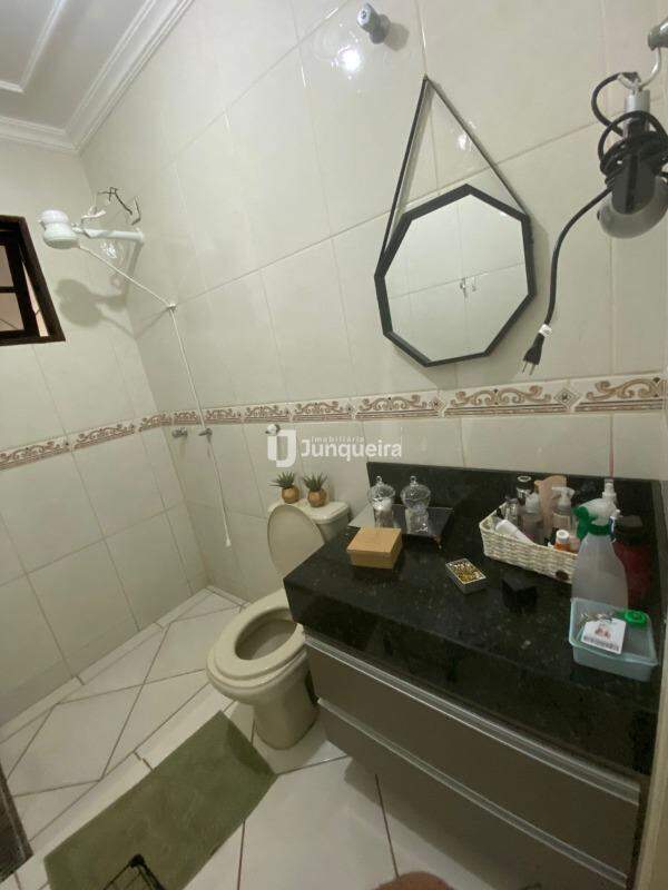 Casa à venda, 2 quartos, sendo 1 suíte, 2 vagas, no bairro Conjunto Residencial Mário Dedini em Piracicaba - SP