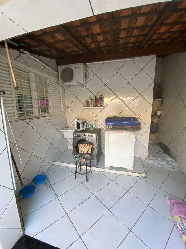 Casa à venda, 2 quartos, sendo 1 suíte, 2 vagas, no bairro Conjunto Residencial Mário Dedini em Piracicaba - SP