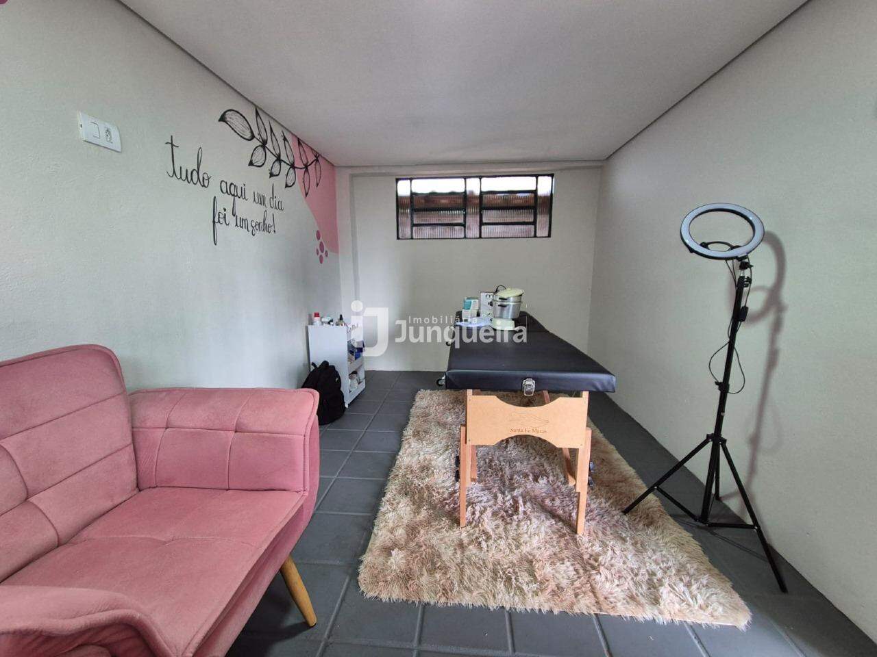 Casa à venda, 4 quartos, 2 vagas, no bairro Cidade Alta em Piracicaba - SP
