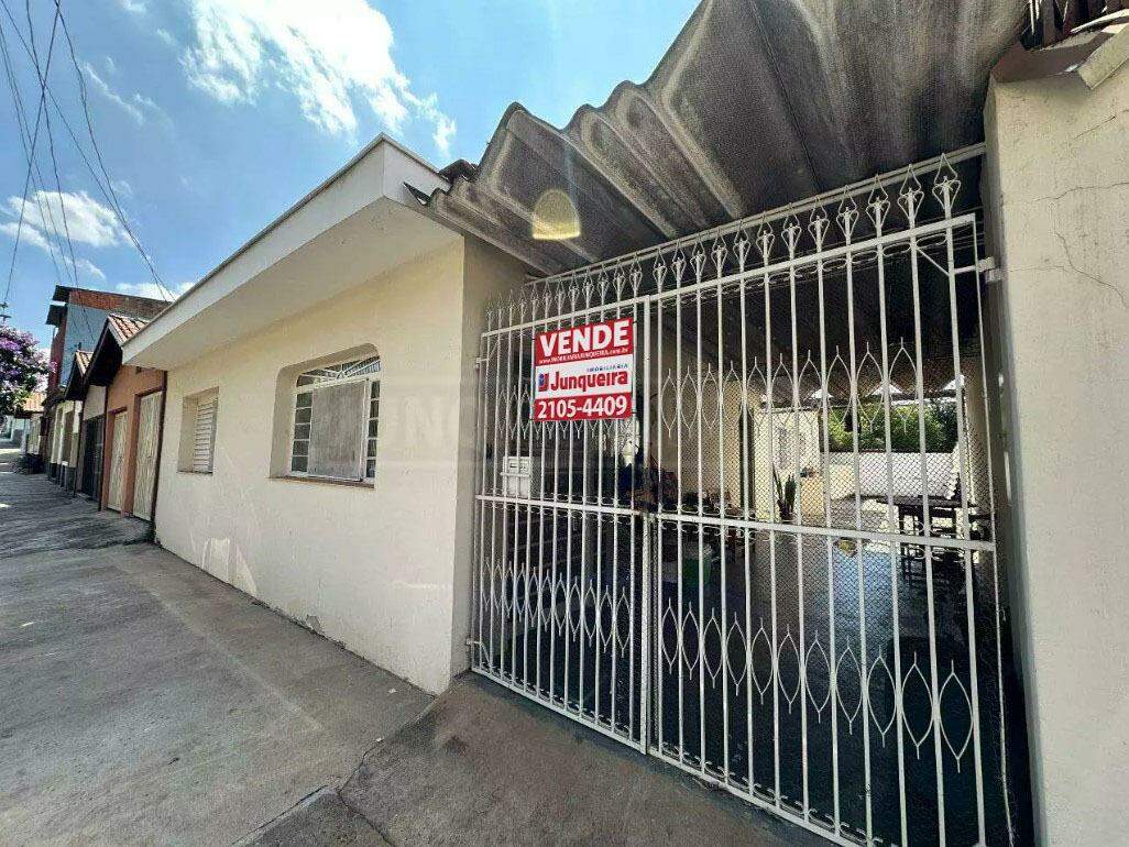 Casa à venda, 4 quartos, 1 vaga, no bairro Vila Independência em Piracicaba - SP