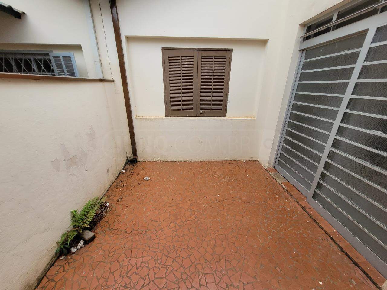 Casa para alugar, 3 quartos, sendo 1 suíte, 2 vagas, no bairro Vila Independência em Piracicaba - SP