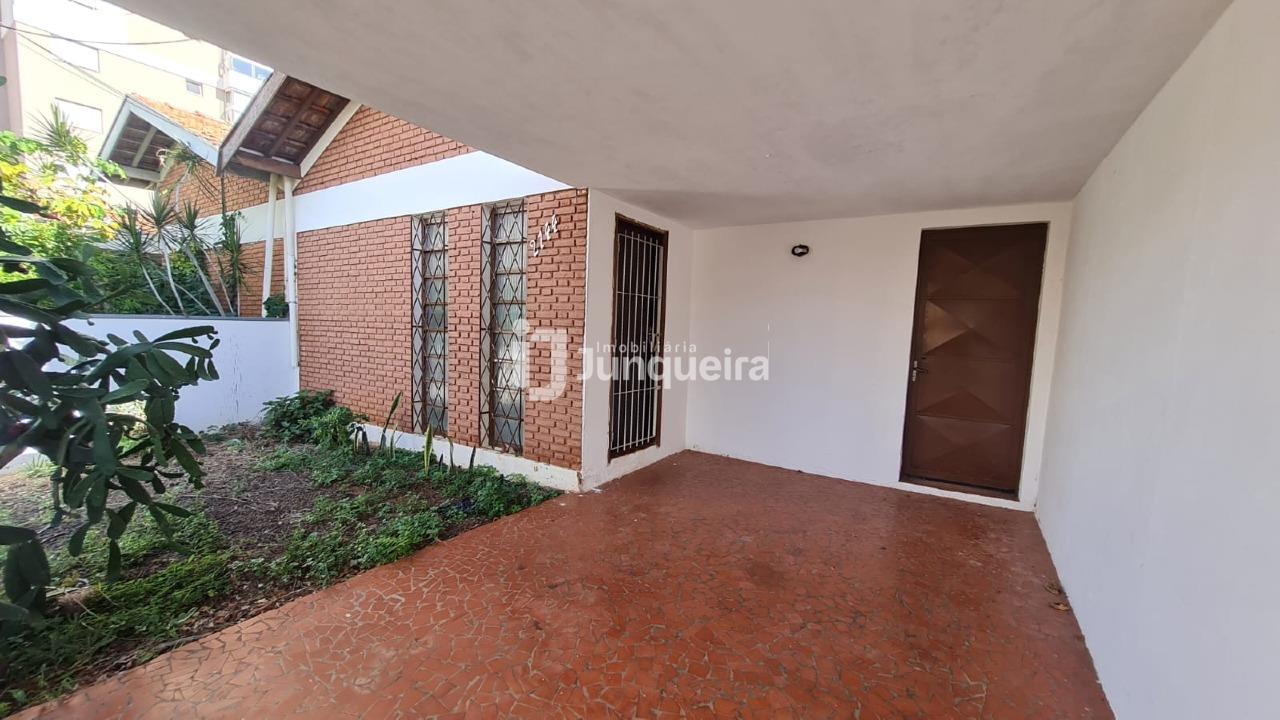 Casa para alugar, 3 quartos, sendo 1 suíte, 2 vagas, no bairro Vila Independência em Piracicaba - SP