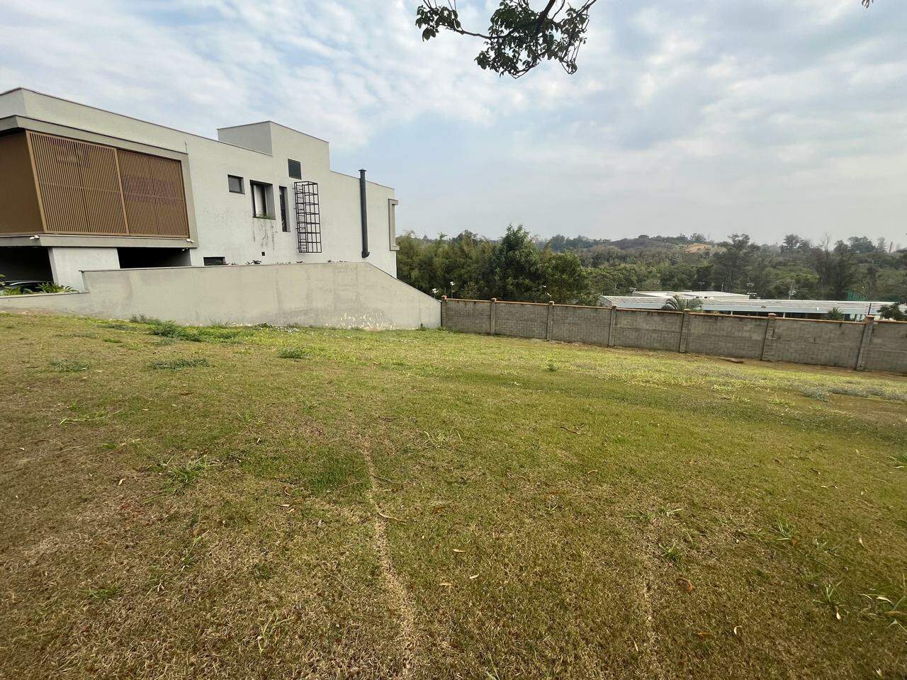 Terreno em Condomínio à venda no Alphaville Piracicaba, no bairro Santa Rosa em Piracicaba - SP