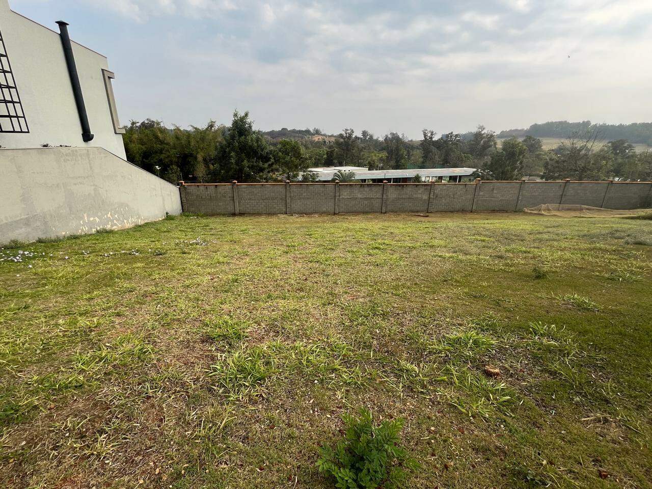 Terreno em Condomínio à venda no Alphaville Piracicaba, no bairro Santa Rosa em Piracicaba - SP