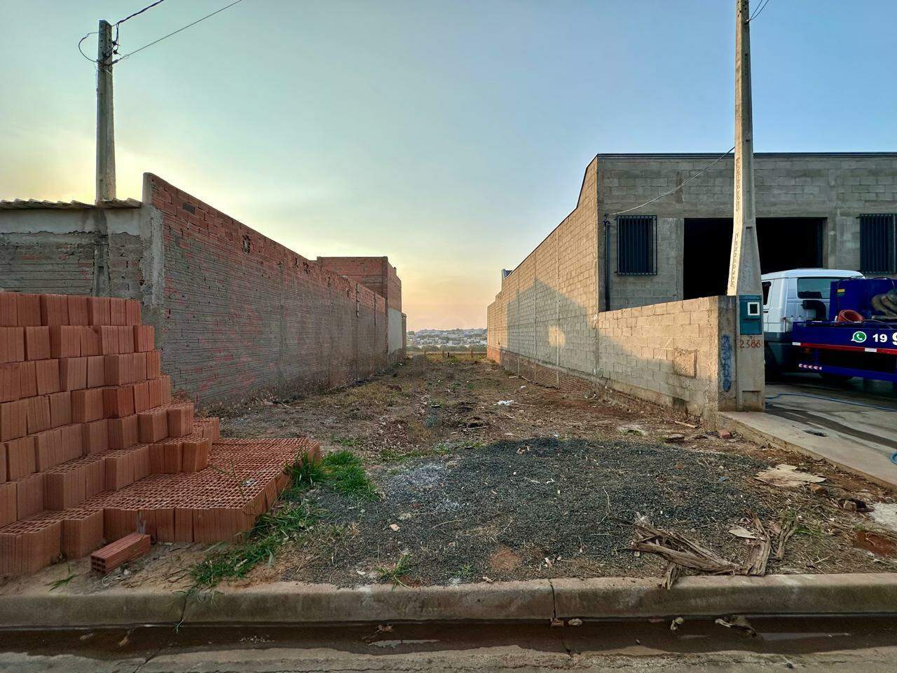 Terreno à venda, no bairro Jardim Monte Feliz em Piracicaba - SP