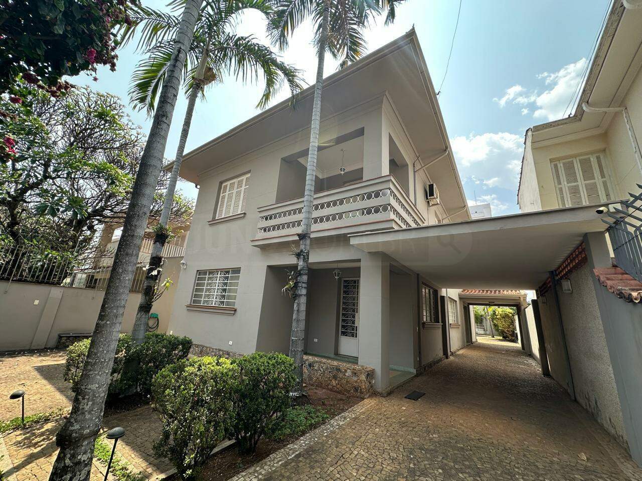 Casa Comercial à venda, 4 quartos, sendo 1 suíte, 6 vagas, no bairro Centro em Piracicaba - SP