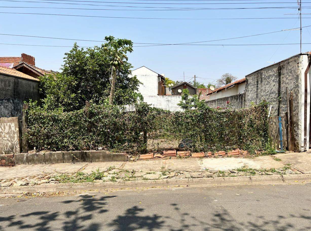 Terreno à venda, no bairro Iaa em Piracicaba - SP