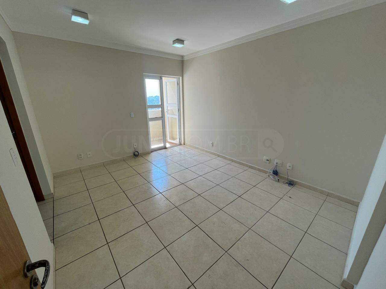 Apartamento para alugar no Ravenna, 2 quartos, sendo 1 suíte, 2 vagas, no bairro Nova América em Piracicaba - SP