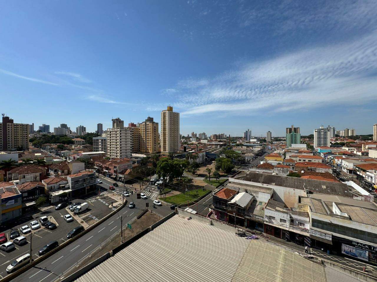 Apartamento à venda no França, 1 quarto, 1 vaga, no bairro Centro em Piracicaba - SP