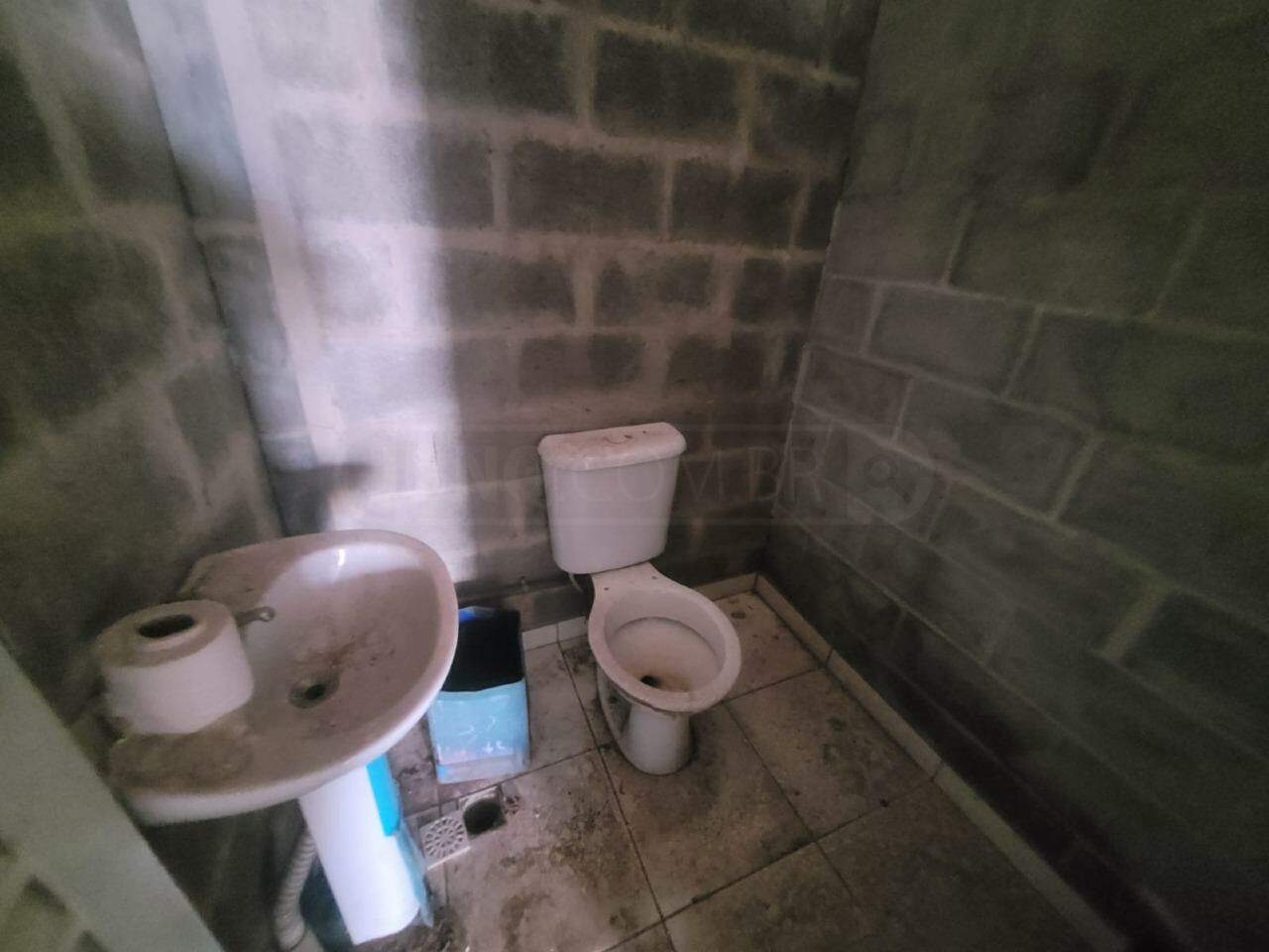 Galpão para alugar, no bairro Nova Aurora em São Pedro - SP