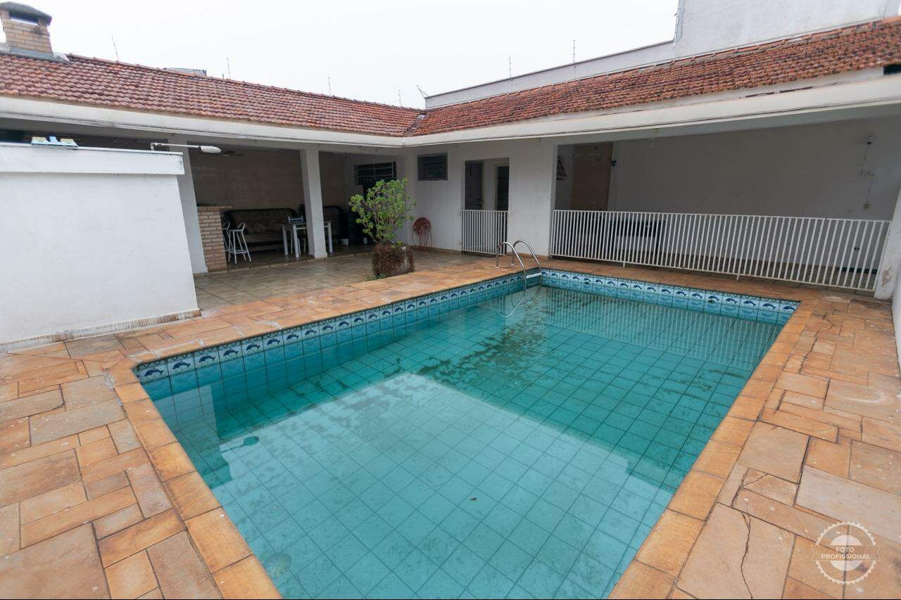 Casa à venda, 3 quartos, sendo 1 suíte, 4 vagas, no bairro Centro em Piracicaba - SP