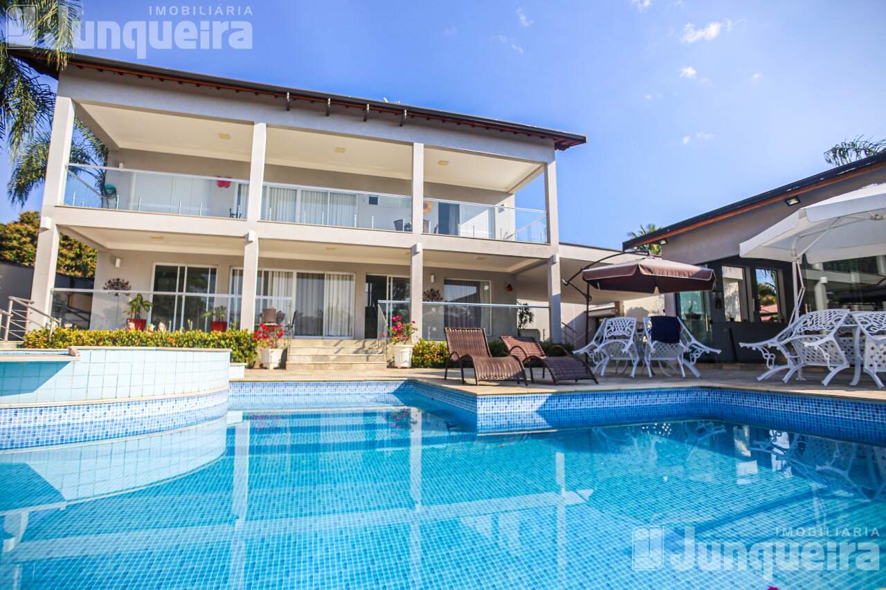 Casa em Condomínio para alugar no Colinas do Piracicaba , 4 quartos, sendo 2 suítes, 8 vagas, no bairro Colinas do Piracicaba em Piracicaba - SP